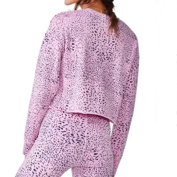 Monrow Cheetah Hot Pink Boyfriend Cutoff Long Sleeve Sweatshirt in Large - Picture 2 of 9